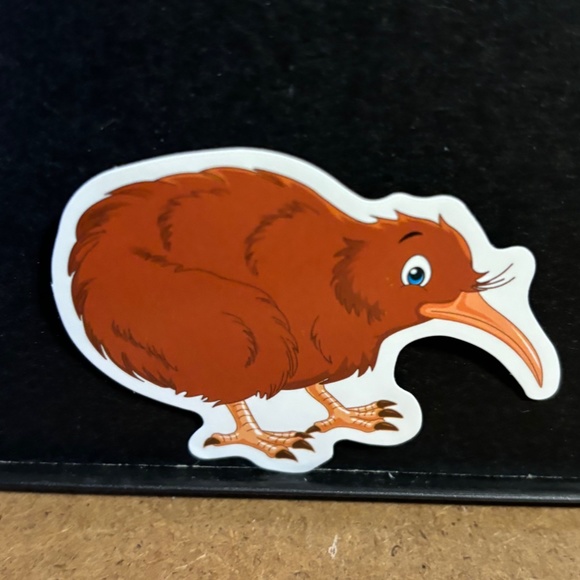 CARTOON KIWI BIRD STICKER - Picture 1 of 1